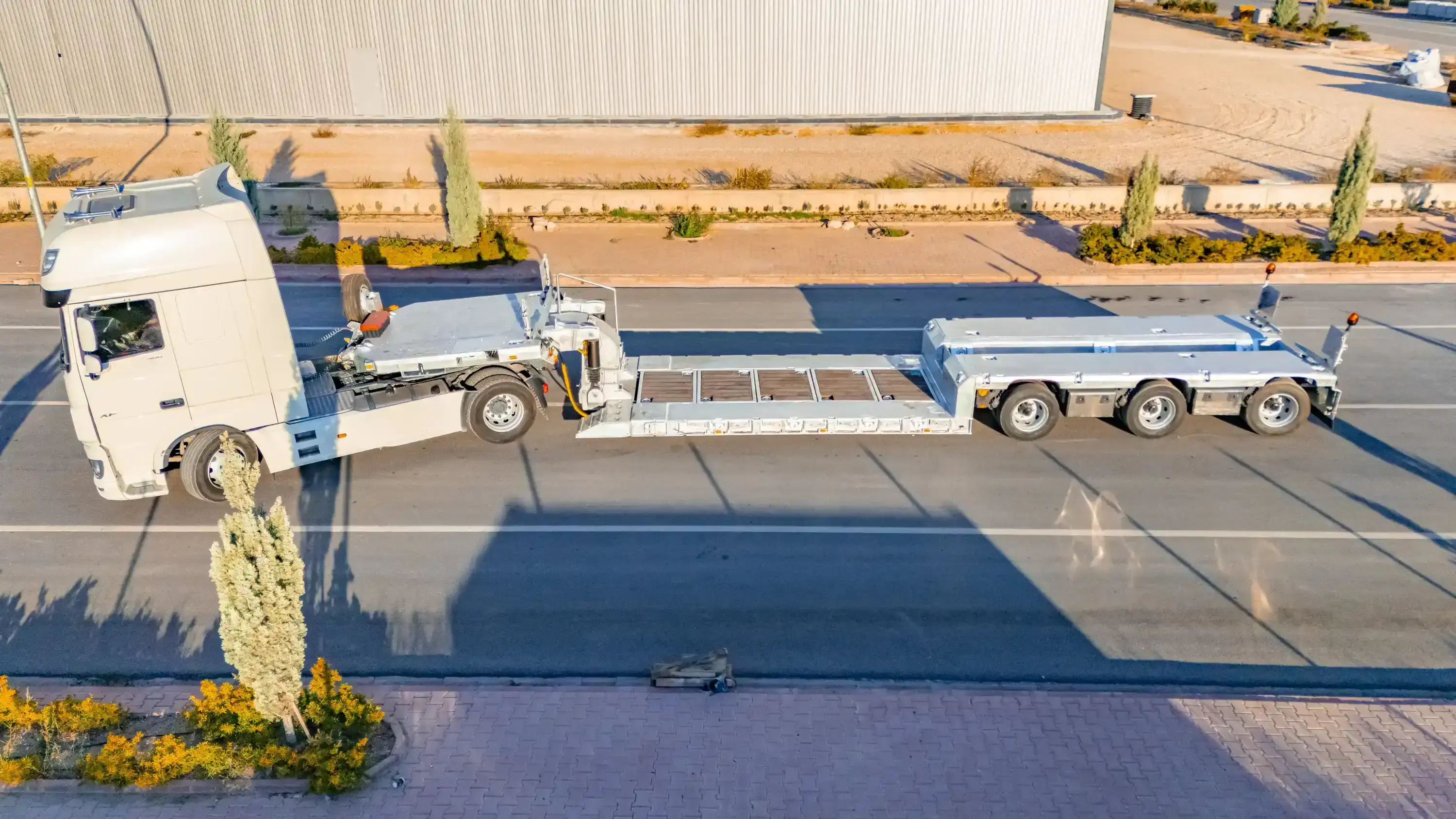 3 AXLE EXTENDABLE LOW LOADER